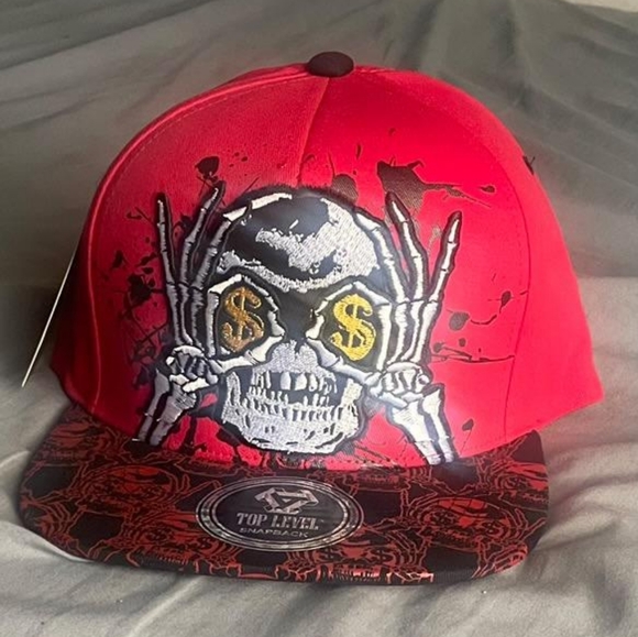 Black and Green Top Level Hats - Picture 2 of 3